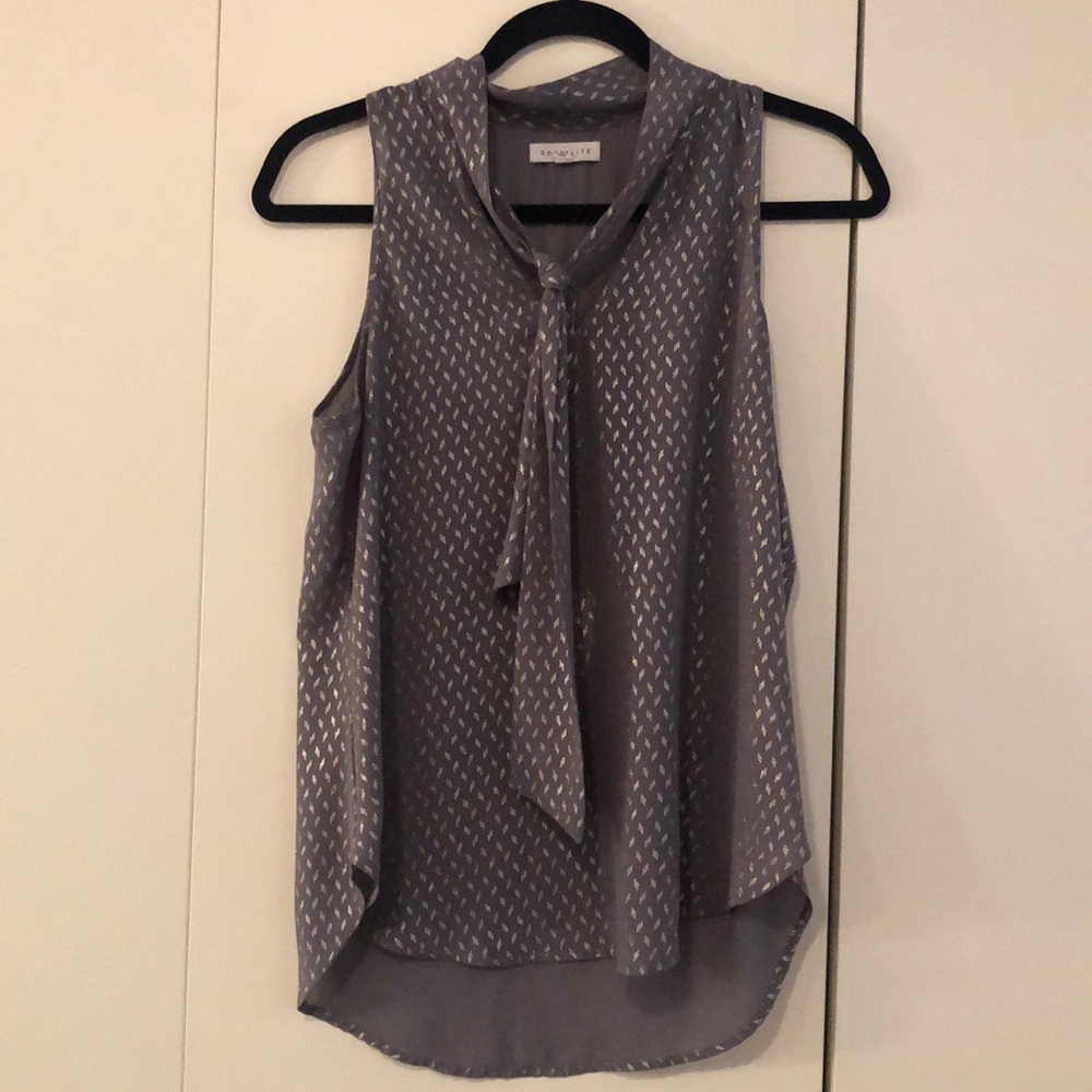Socialite business top - size M